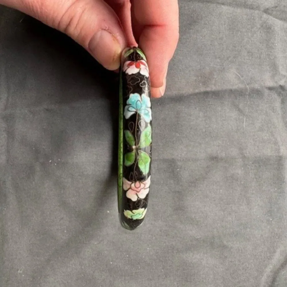 Vintage Chinese Cloisonne Enamel Floral Bangle Bracelet Green w Flowers 3.5 Dia
